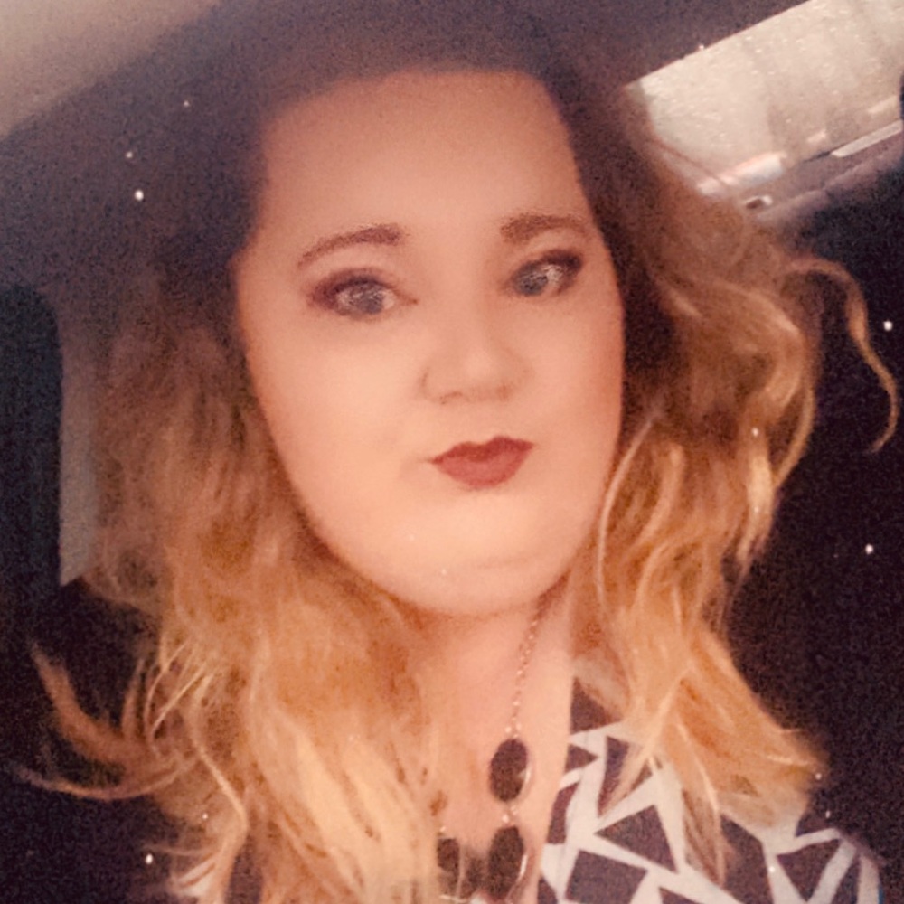 Meet your Posher, Linda
